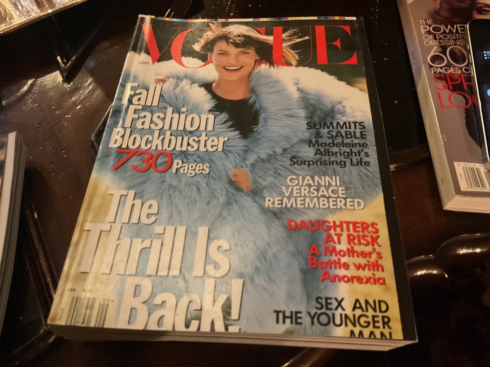 Vogue Magazine September 1997, Linda Evangelista, Excellent  To New
