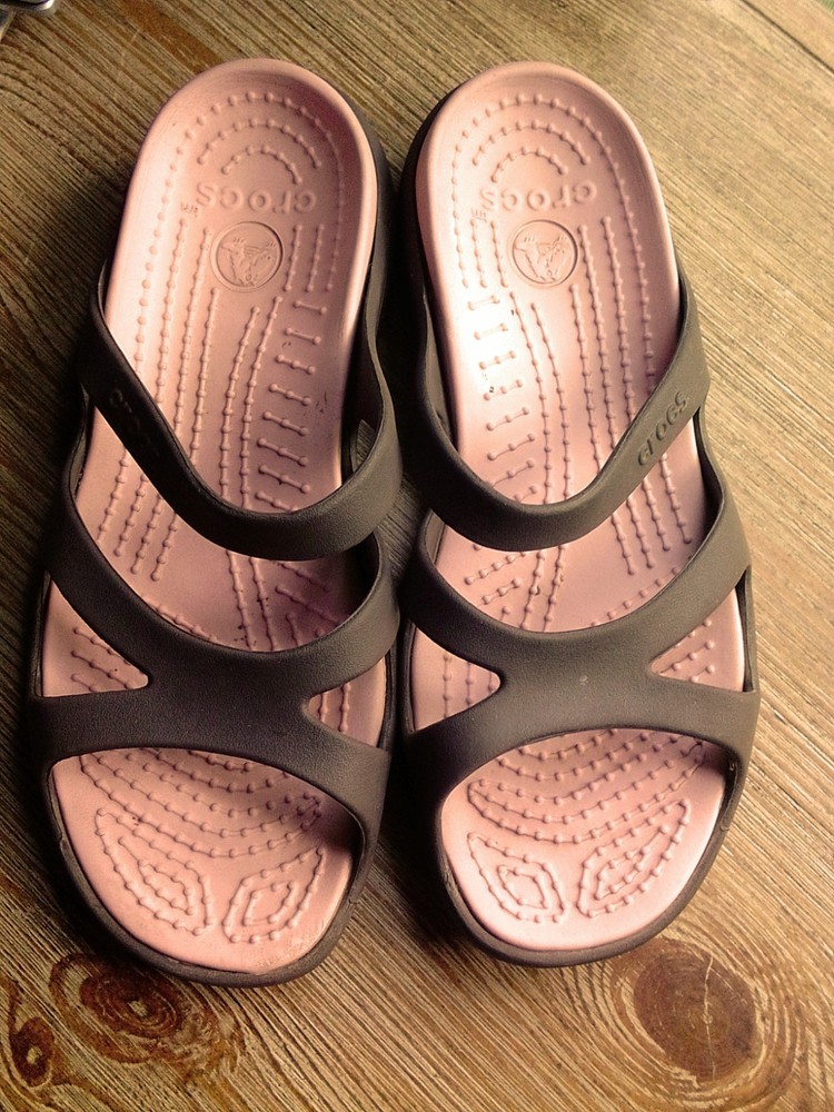 Crocs Swiftwater Sandals in Brown Pink Size 6 Waterproof Slides