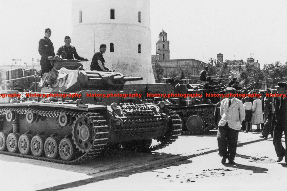 F007746 German tank Panzer III Vilnius Lithuania WW2