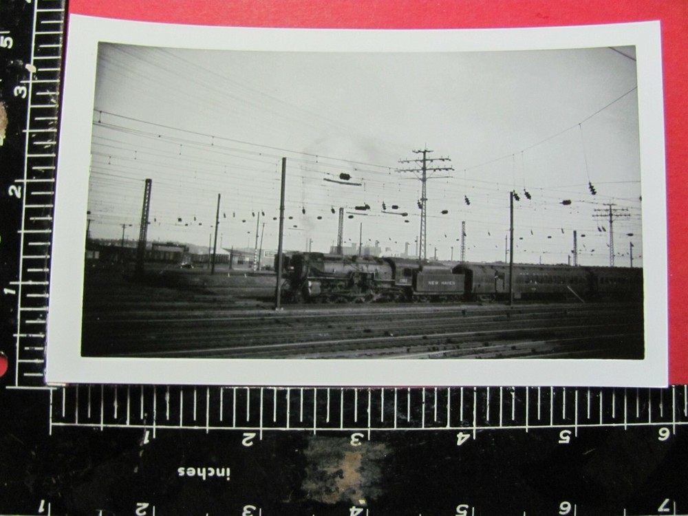 NEW HAVEN NYNH&H RAILROAD 2-8-2 LOCOMOTIVE #1382 PASSENGER TRAIN B&W PHOTO 1930s