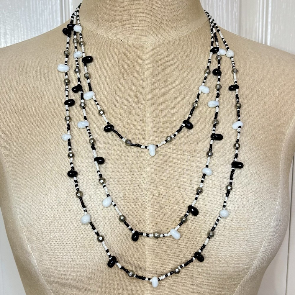 Vintage Silver Tone Black White Oval Glass Seed Beaded Triple Strand Necklace