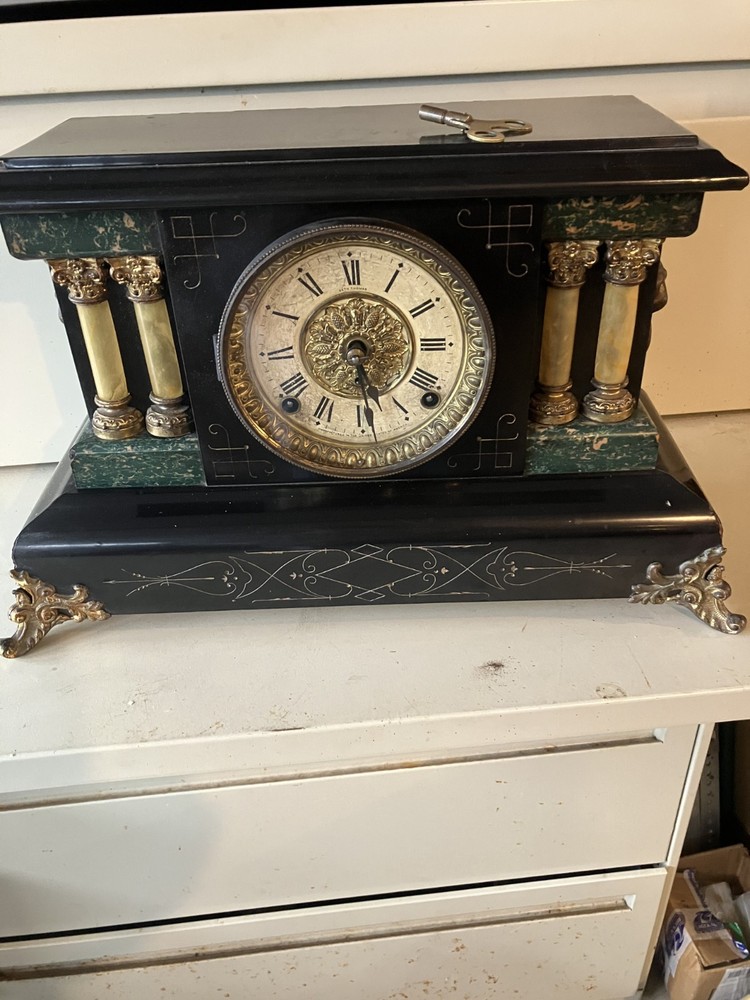 Seth Thomas Mantle Clock  Good Cond