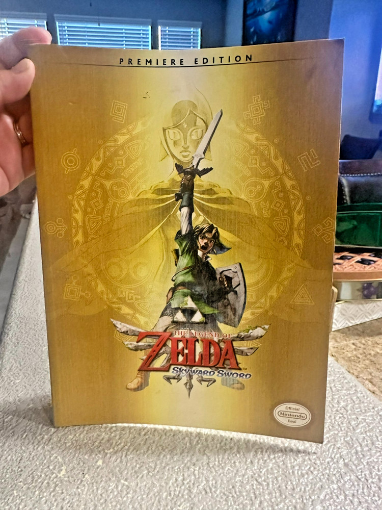Zelda Skyward Sword Prima Official Game Guide • Premiere Edition • No Poster