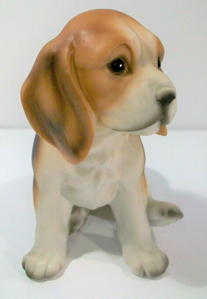 Royal Crown Beagle Puppy Dog Porcelain Figurine, Japan, Vintage