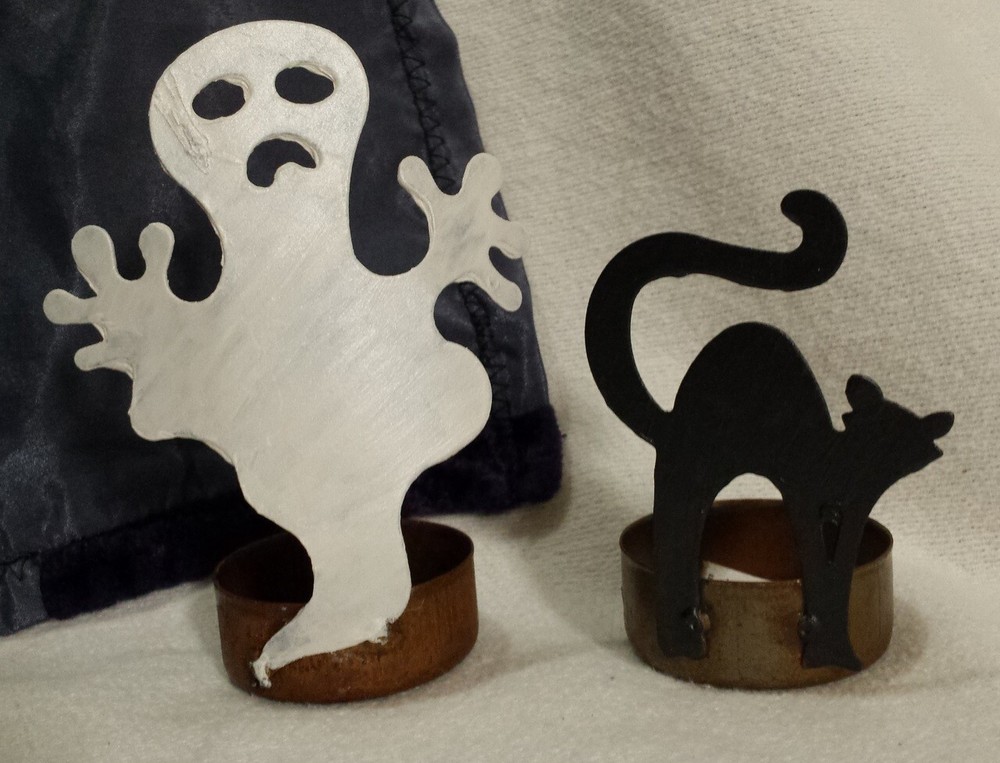 Lot of 2 Spooky Ghost / Black Cat Metal Tealight Candle Holder Small