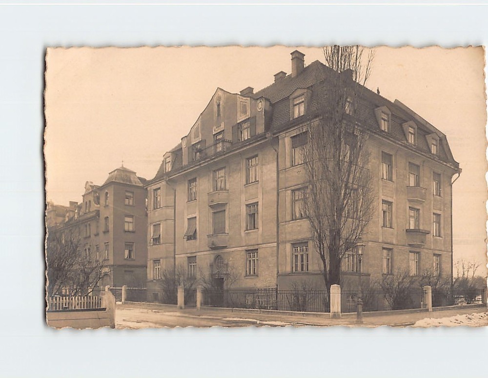 Postcard Vintage Picture of a Building/Establishment