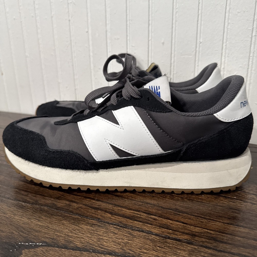 New Balance 237 Black And White With Grey Mesh Size  11 Men Women’s 12.5