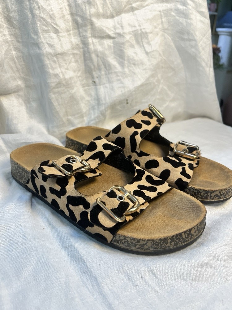 Leopard Print Slip On Two Strap Sandals Women’s Size 8.5