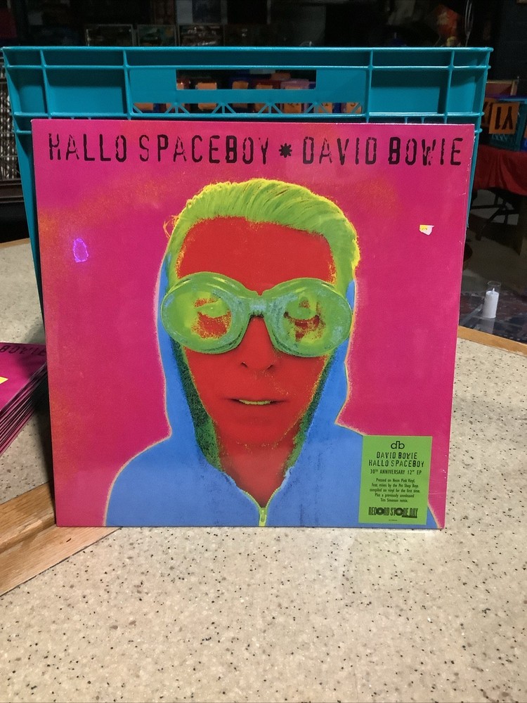 David Bowie – Hallo Spaceboy 30th Anniversary RSD Pink 12