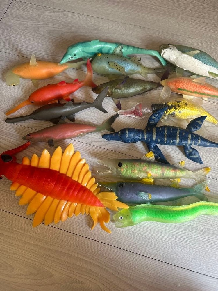 Shark Attack & Co Sea Dinosaurs & Co Set of 15 #7c224a