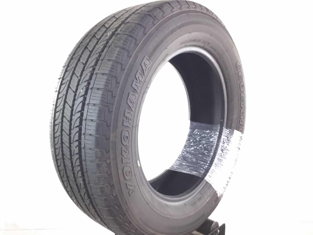 P255/60R18 Yokohama Geolandar H/T G056 112 V Used 10/32nds