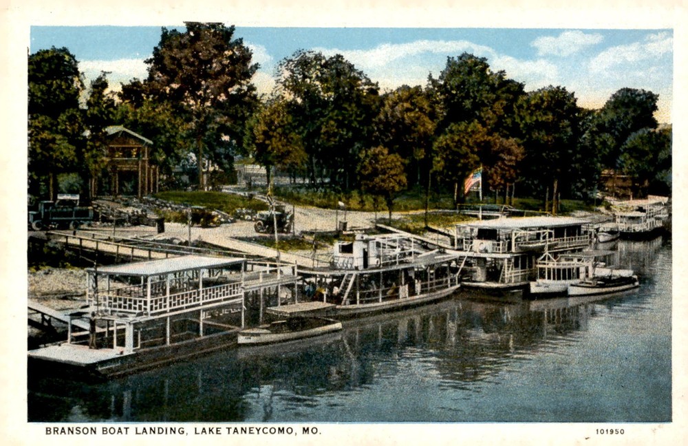 Branson Boat Landing, Lake Taneycomo, MO - 1950 Postcard