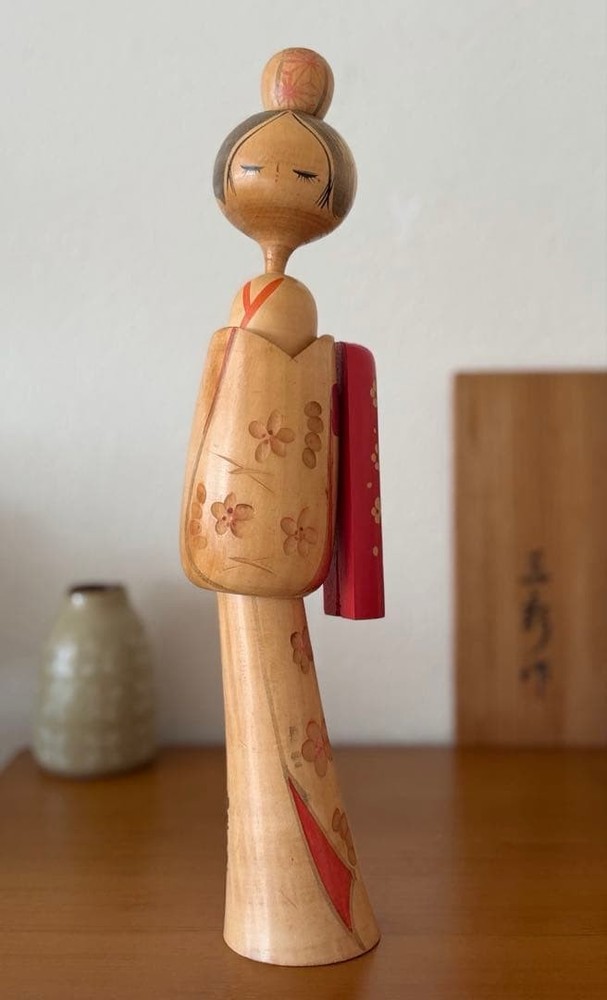 Hajime Miyashita Kokeshi Doll 33cm Elegant Design Floral Patterns Vintage