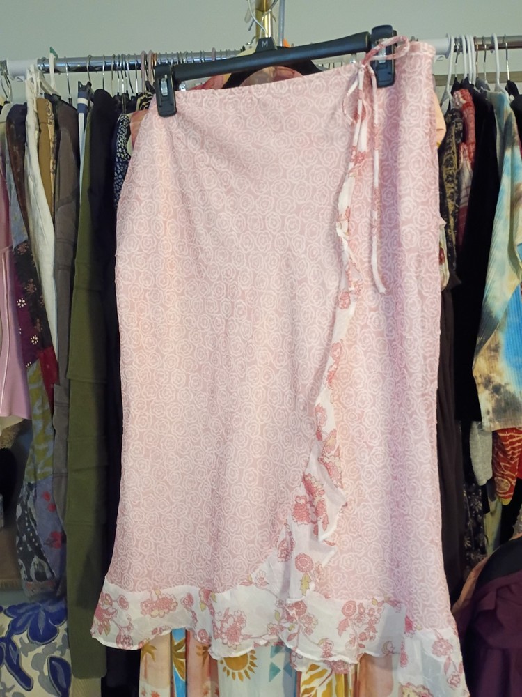 Elyse Hart Ltd Pink Floral Wrap Skirt Ruffle Hem Tie Waist Knee Length M