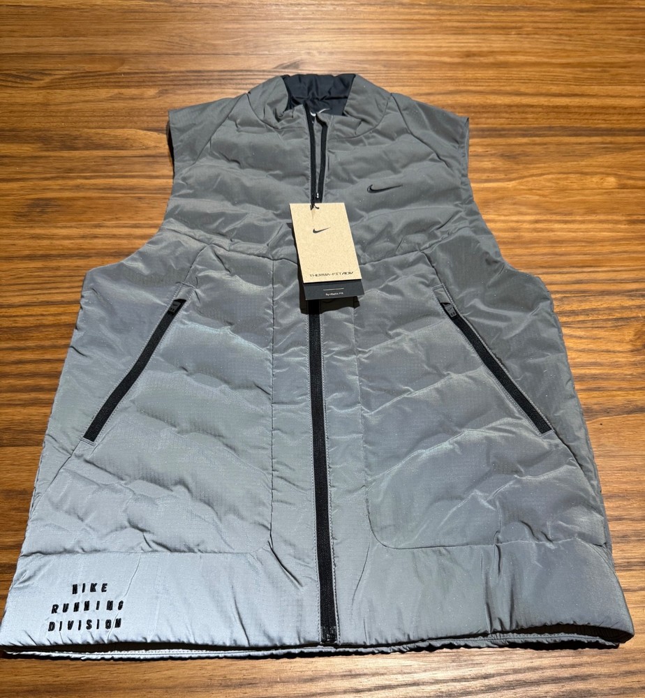 NWT - Nike Therma Fit ADV Reflective Silver Running Vest FZ1131-035 Mens Size XS