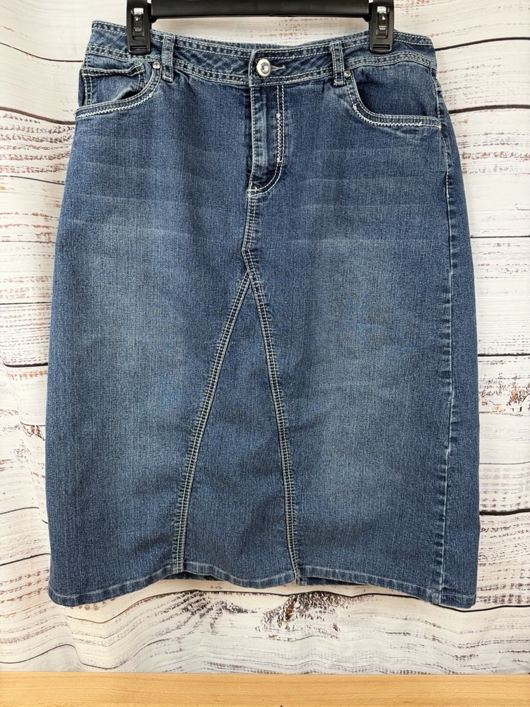 Cato Women’s Denim Skirt Size 12 Modest