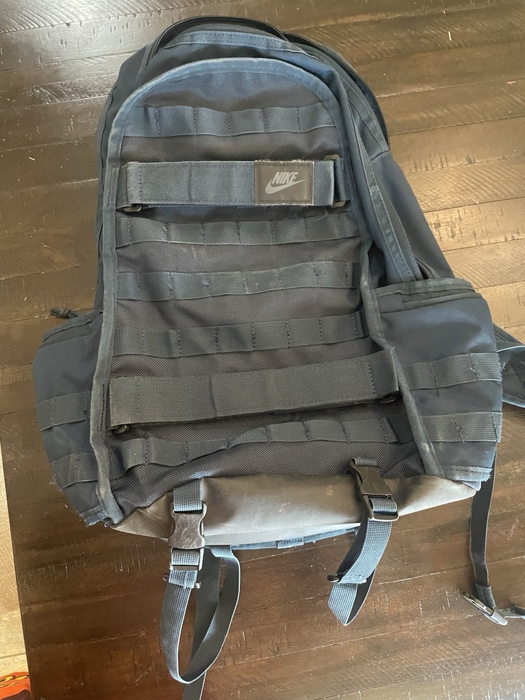 Nike RPM Backpack 26L in Armory Navy - Sportswear Essential FD7544-478