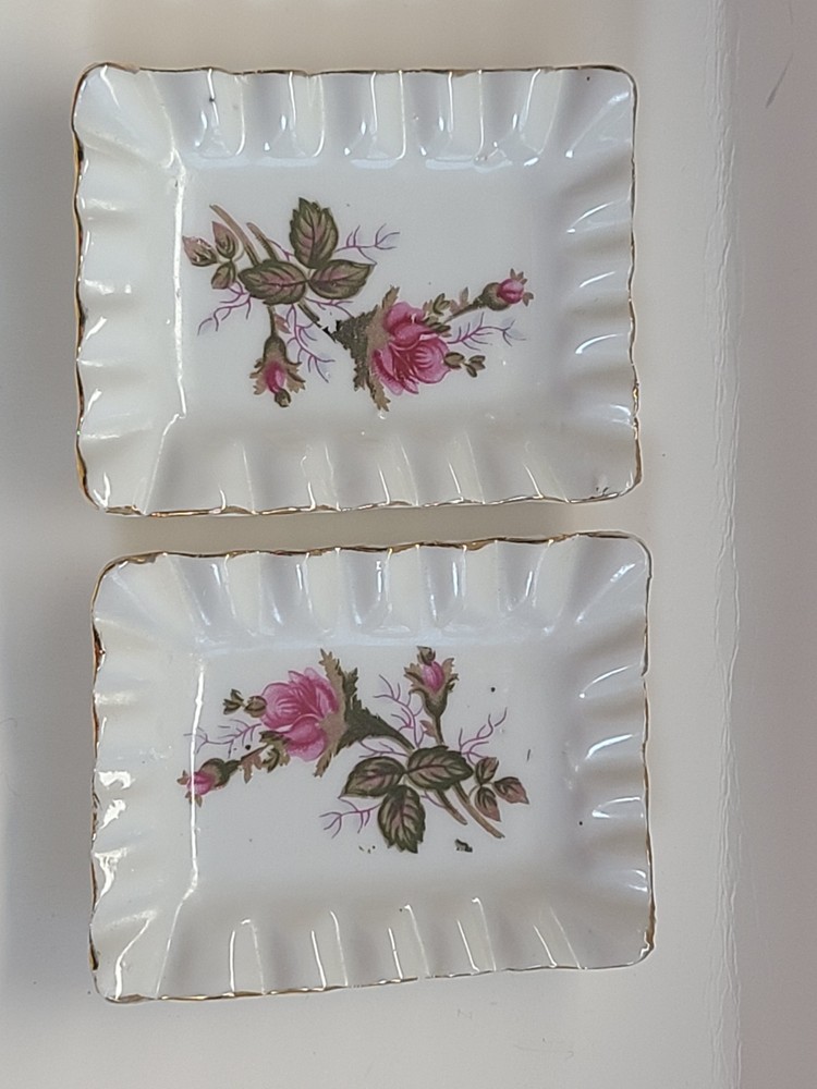 Set of 2 VTG  Porcelain Rectangular Trinket Dishes/Ring Trays w/ PINK ROSES HD29