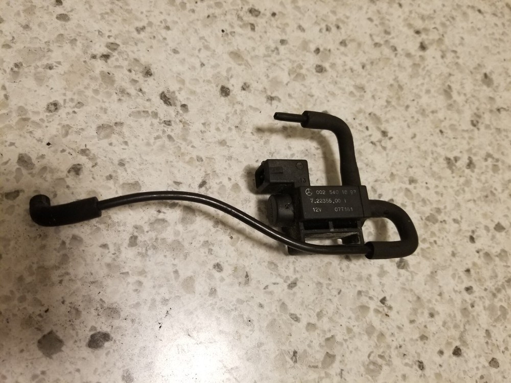 Mercedes W221 W164 R171 W203 W209 W210 Vacuum Valve 0025401897 OEM Replacement