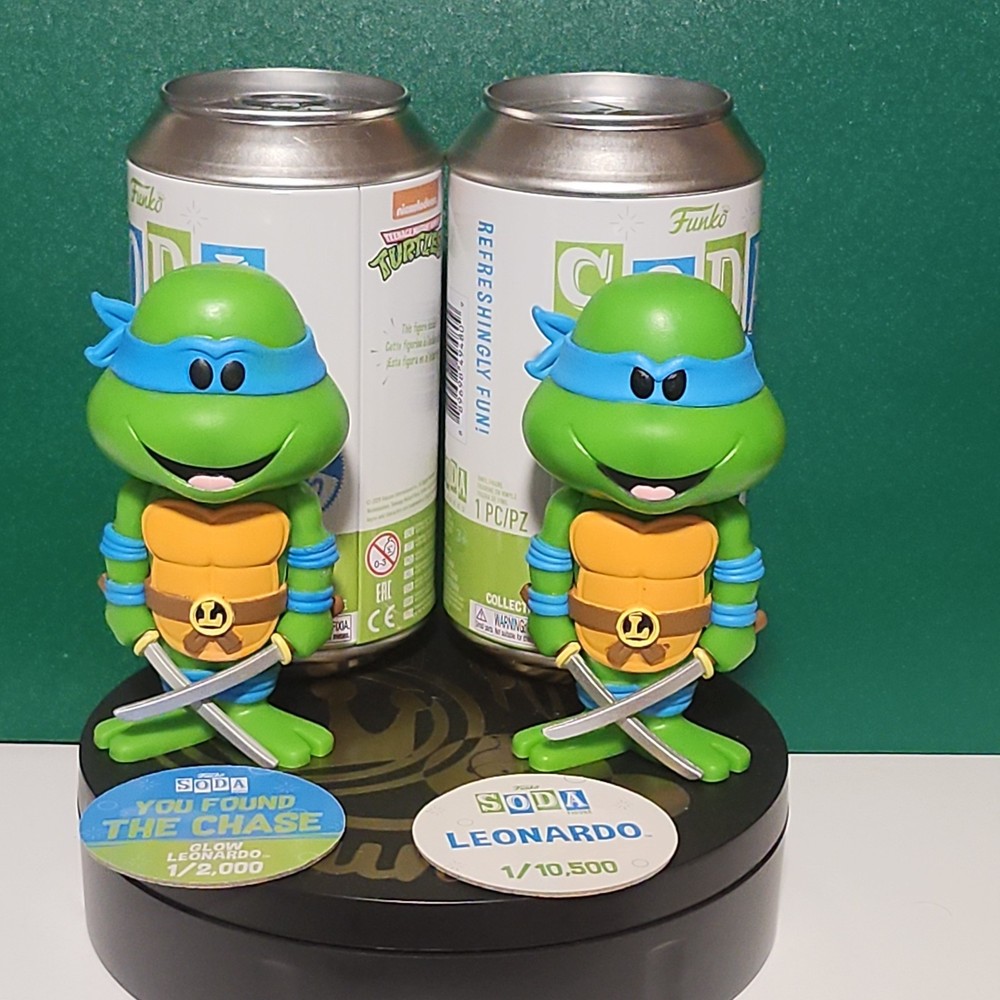 Funko Soda Leonardo TMNT Common Chase Set Great For Christmas.