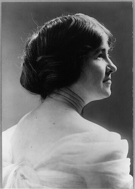 Photo:Martin Littleton Mrs.
