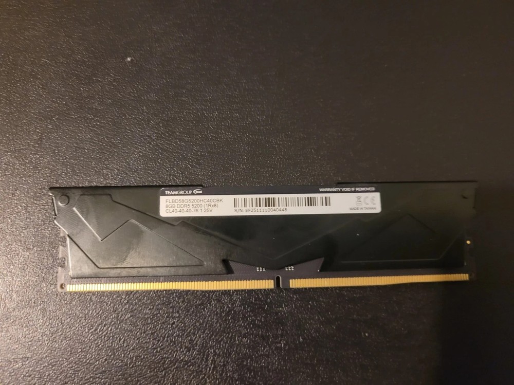 TEAMGROUP VULCAN DDR5 DESKTOP MEMORY BLACK 8GB Single Stick 5200MHZ