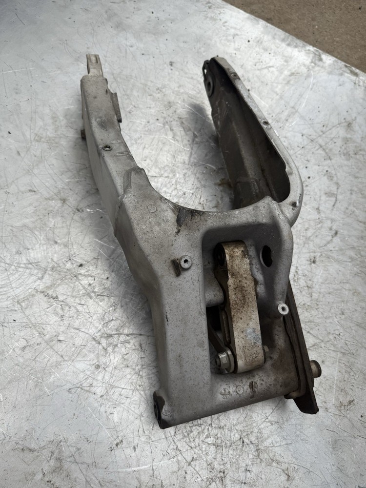 Honda CBR250 CBR 250 Swingarm swing arm Linkage Frame Knuckle OEM Genuine 1992