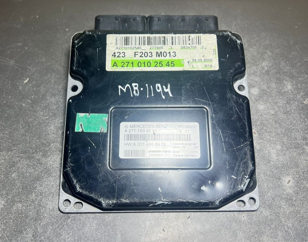 03-06 Mercedes W203 C-Class Engine Control Module Unit ECM ECU A271 0102545 OEM