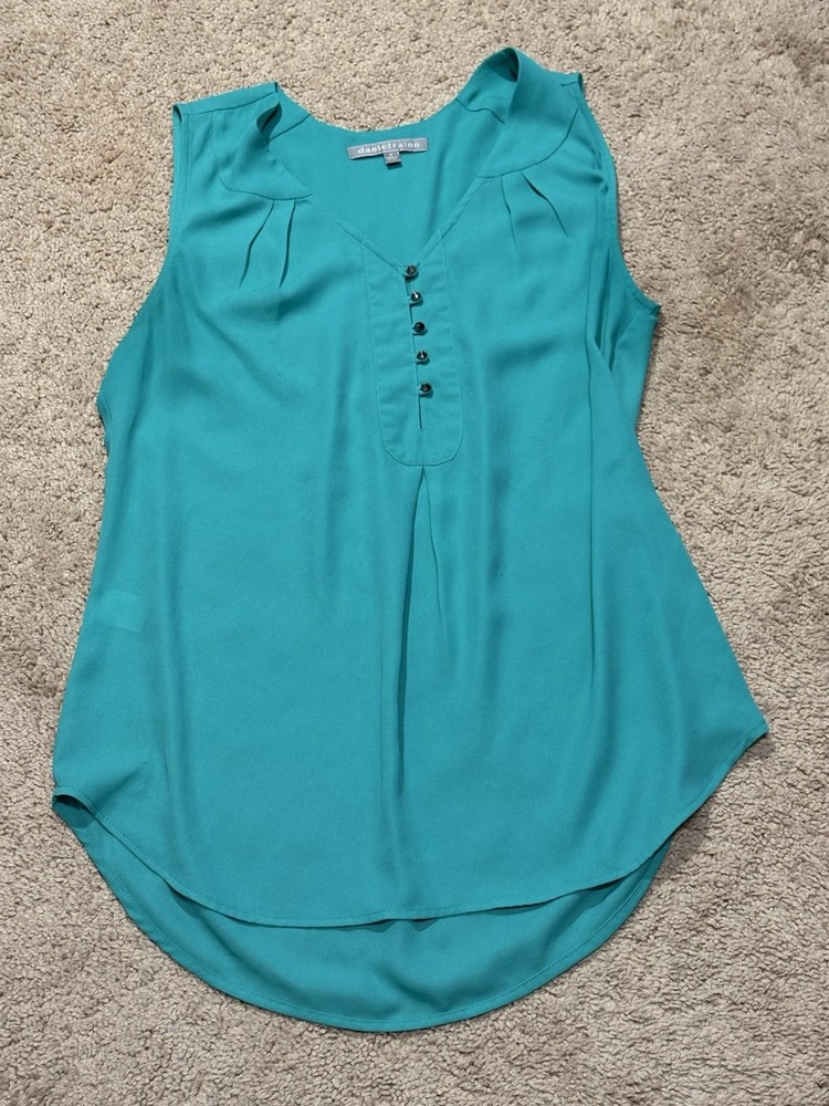 Daniel Rainn Women's Shirt Size Medium Green 1/4 Button Lightweight Flowy Dressy
