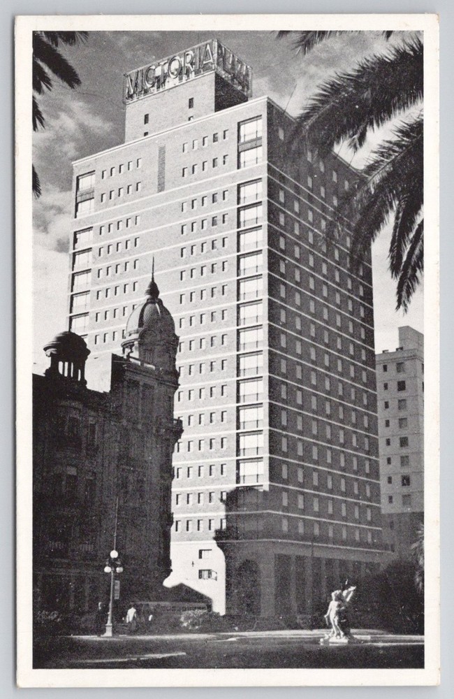 Victoria Plaza Hotel Montevideo Uruguay Plaza Independencia Postcard