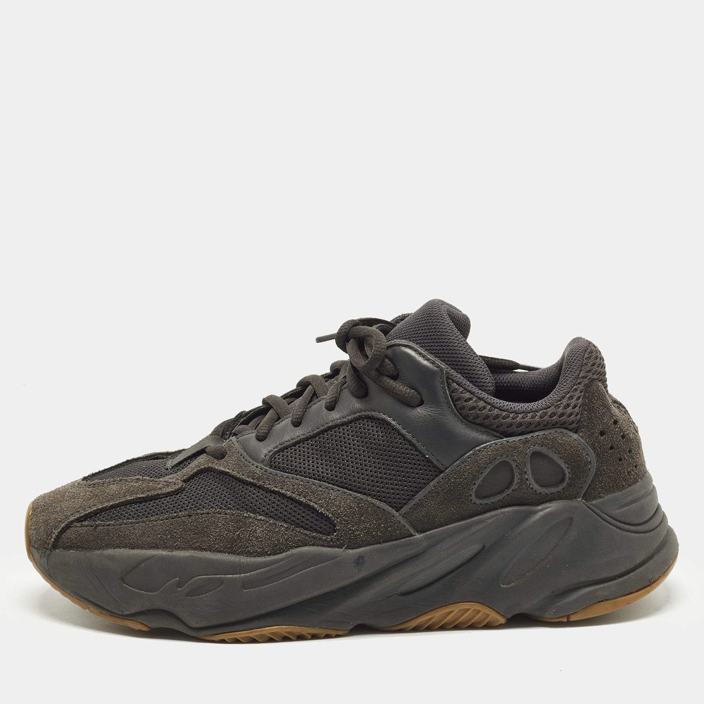 Yeezy x Adidas Boost 700 Size 44 Two Tone Mesh and Suede Low Top Sneakers