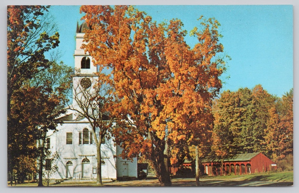 Lyme New Hampshire, Congregational Church, Vintage Postcard