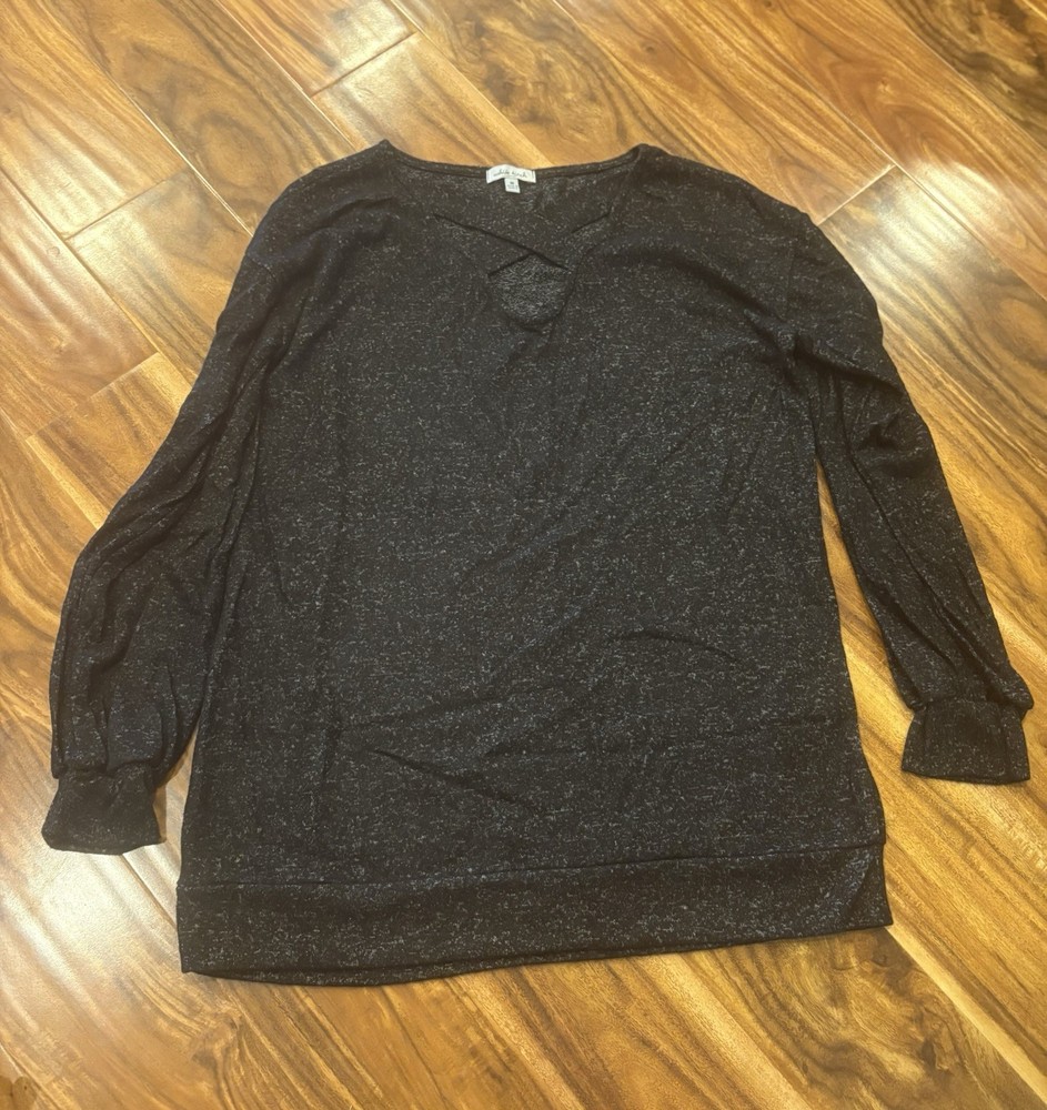 White Birch Women’s Black Long Sleeve V-Neck Blouse Size Medium