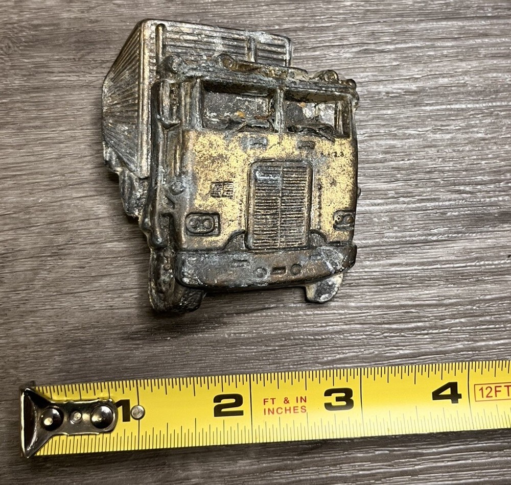 Vintage 1978 Bergamot Brass Works Belt Buckle 18 Wheeler Mack Truck