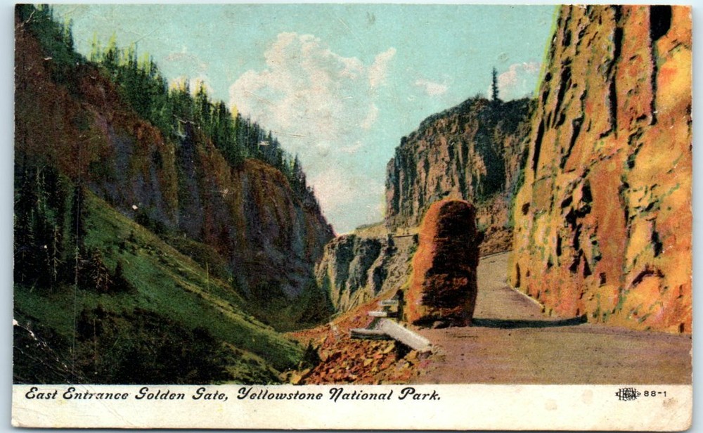 Postcard - East Entrance Golden Gate, Yellowstone National Park, Wyoming