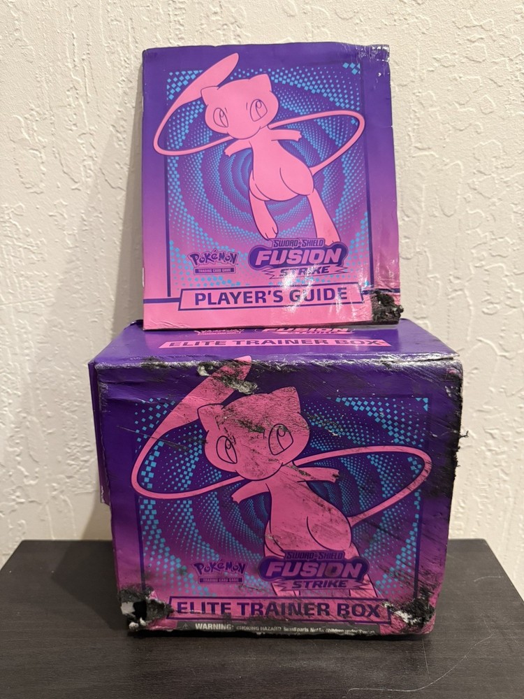 Pokémon TCG Sword & Shield-Fusion Strike Elite Trainer Box