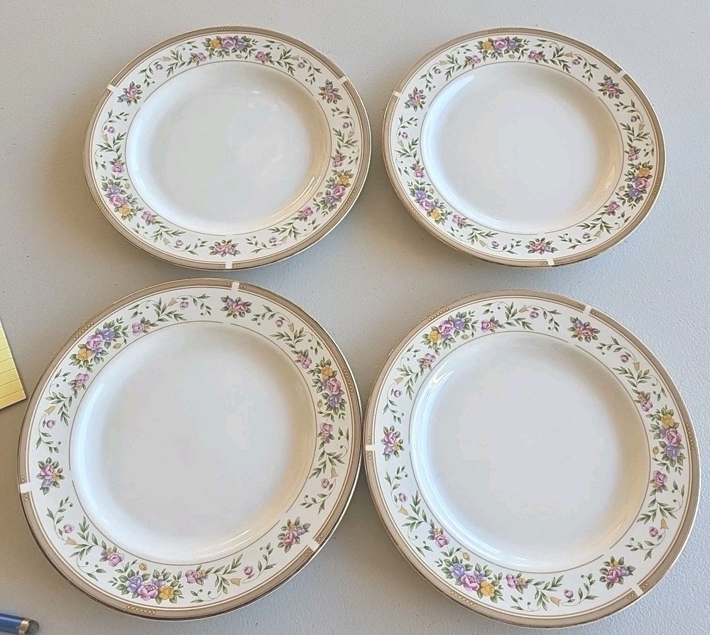 Farberware Bellini 22 K Band # 4182 Set Of 4 Salad Plates Porcelain 8 1/4