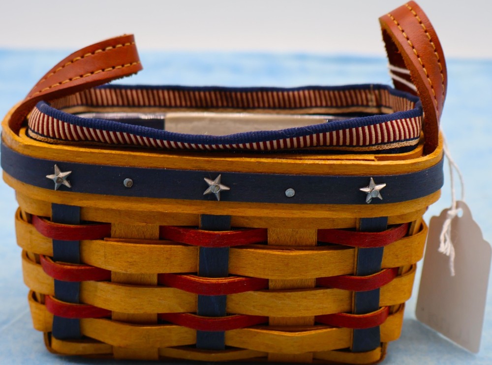 Longaberger 2003 Salt & Pepper Basket w Liner 2 Protectors