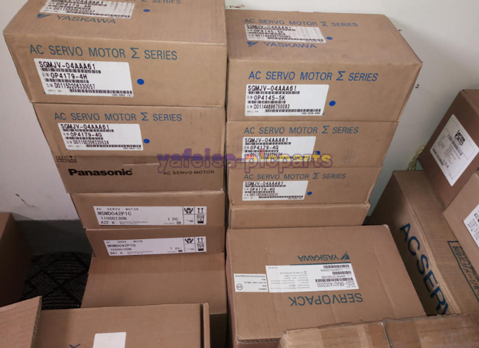 1Pcs New Yaskawa Ac Servo Motor Sgmgh-13Aca21