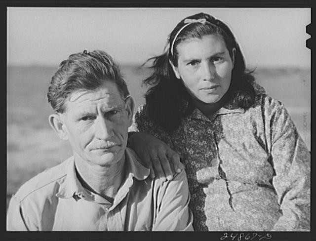 Photo:Migratory worker and wife. Robstown camp, Texas