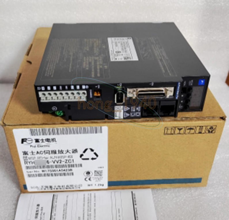 1PCS New Fuji RYH201F6-VV2-ZC1 AC Servo Drive