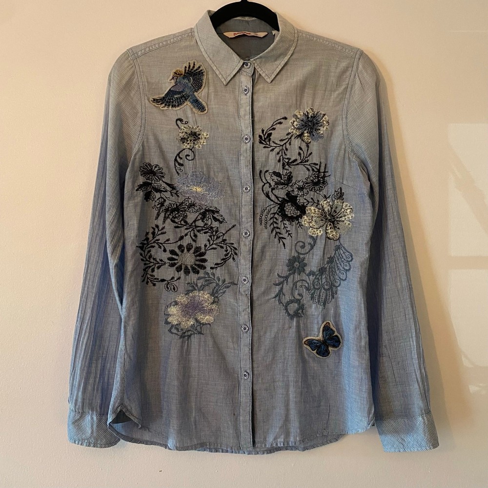Desigual. Blue Embroidered Floral Bird Button Down Shirt Women's size Medium