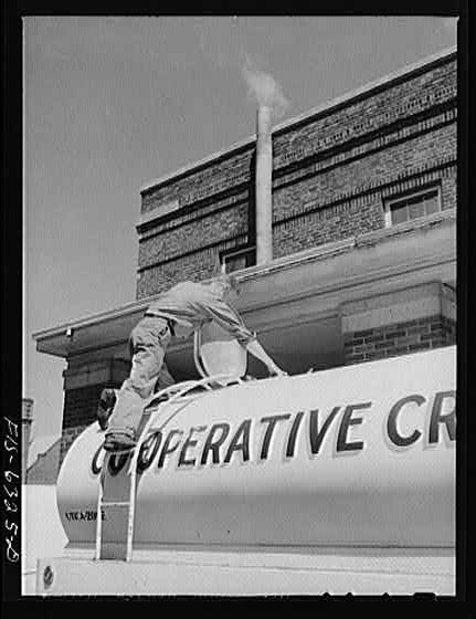 Photo:Westby Wisconsin 1940s Milk Tank Car Cooperative Creamery Worker