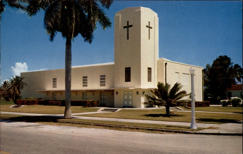 Hollywood Florida First Presbyterian Church ~ 1950-60s vintage postcard