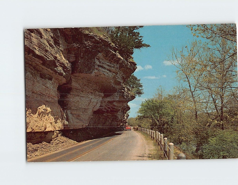 Postcard Picturesque Bluffs Prize Drive of the Ozarks Missouri USA