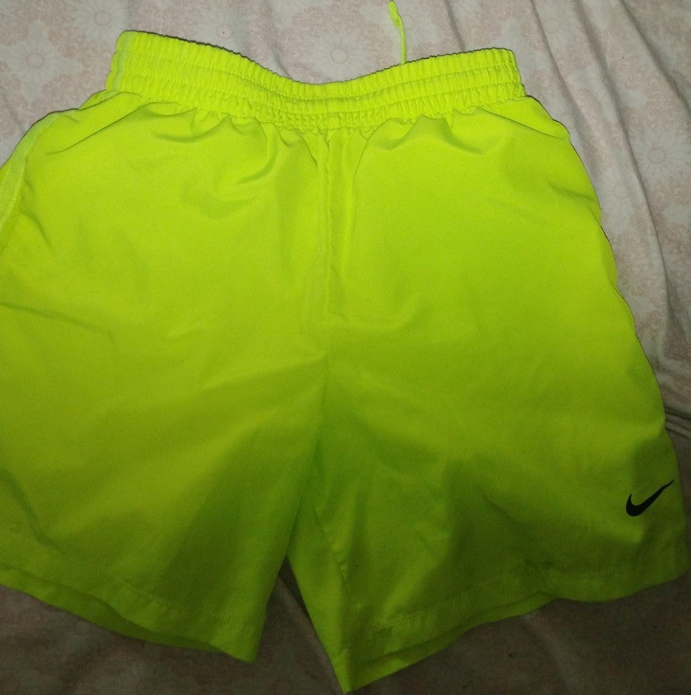 Nike Dri-FIT Elastic Waist Drawstring Men's Yellow Athletic Shorts Size S