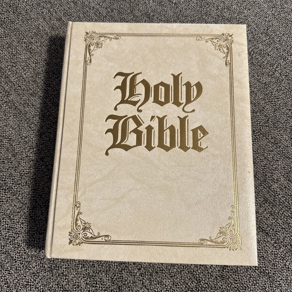 Holy Bible King James Version Riverside( White Cover Case- World Bible Publisher