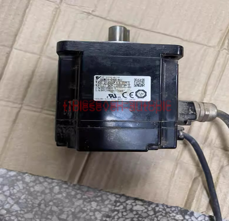 1PCS USED YASKAWA Electric AC Servo Motor SGMEV-04DDA61 SGMEV04DDA61