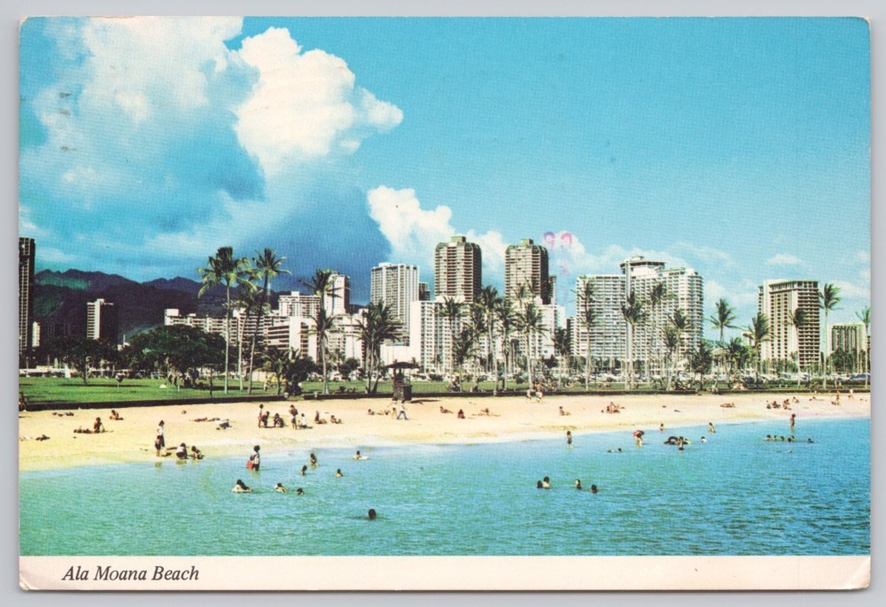 Honolulu Hawaii, Ala Moana Beach Park Waikiki Hotels, Vintage Postcard