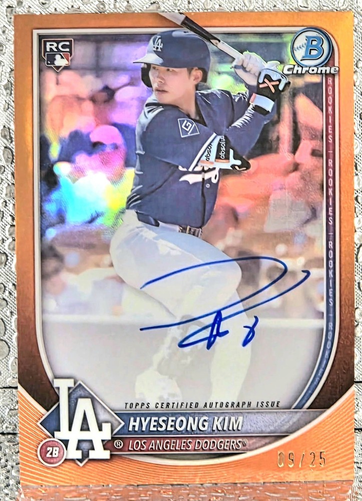 2025 Bowman Chrome - Rookie Autographs Hyeseong Kim, Hyeseong Kim #CRA-HK Orange Refractor /25 (AU, RC)